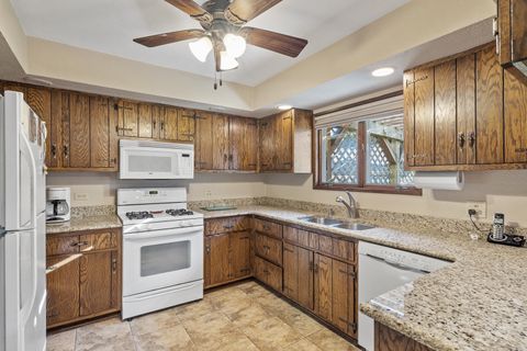 Tiny photo for 1410 Lawrence Avenue, Lockport, IL 60441 (MLS # 12464665)