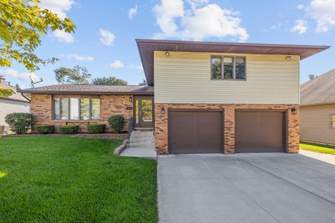 Photo of 1410 Lawrence Avenue, Lockport, IL 60441 (MLS # 12464665)