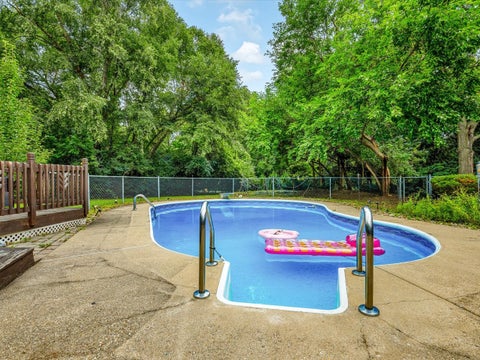 Tiny photo for 1718 Jacoby Place, Rockford, IL 61107 (MLS # 12732669)