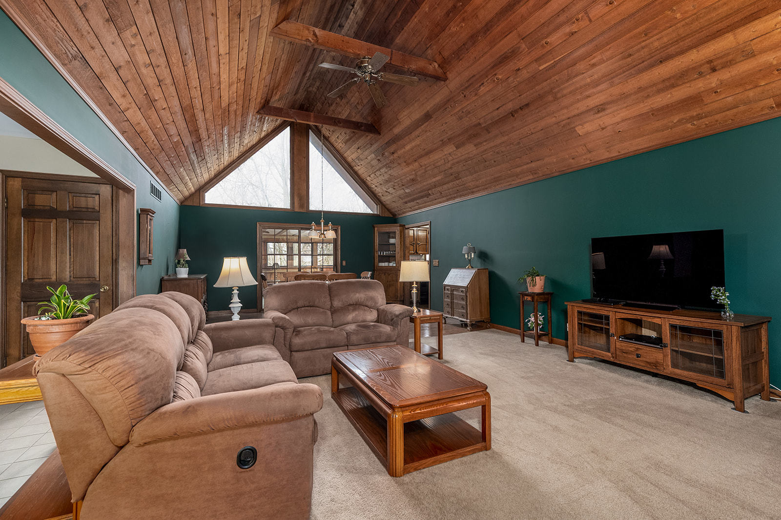 118 Leisure Lane