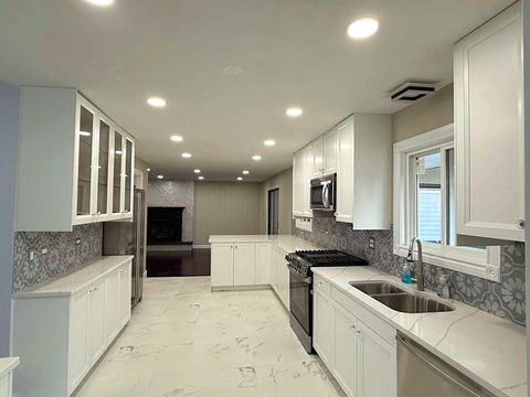 Tiny photo for 1166 Saylesville Lane, Schaumburg, IL 60193 (MLS # 12591372)