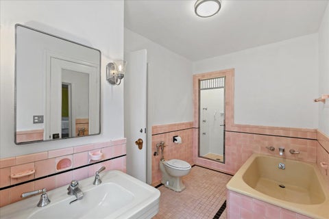 Tiny photo for 4950 S Chicago Beach Drive #4A, Chicago, IL 60615 (MLS # 12749408)