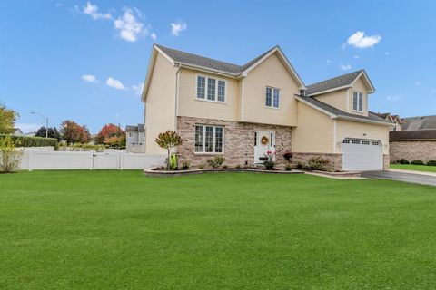 Tiny photo for 560 Valleyview Drive, Bartlett, IL 60103 (MLS # 12496233)