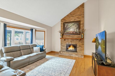 Tiny photo for 560 Valleyview Drive, Bartlett, IL 60103 (MLS # 12496233)