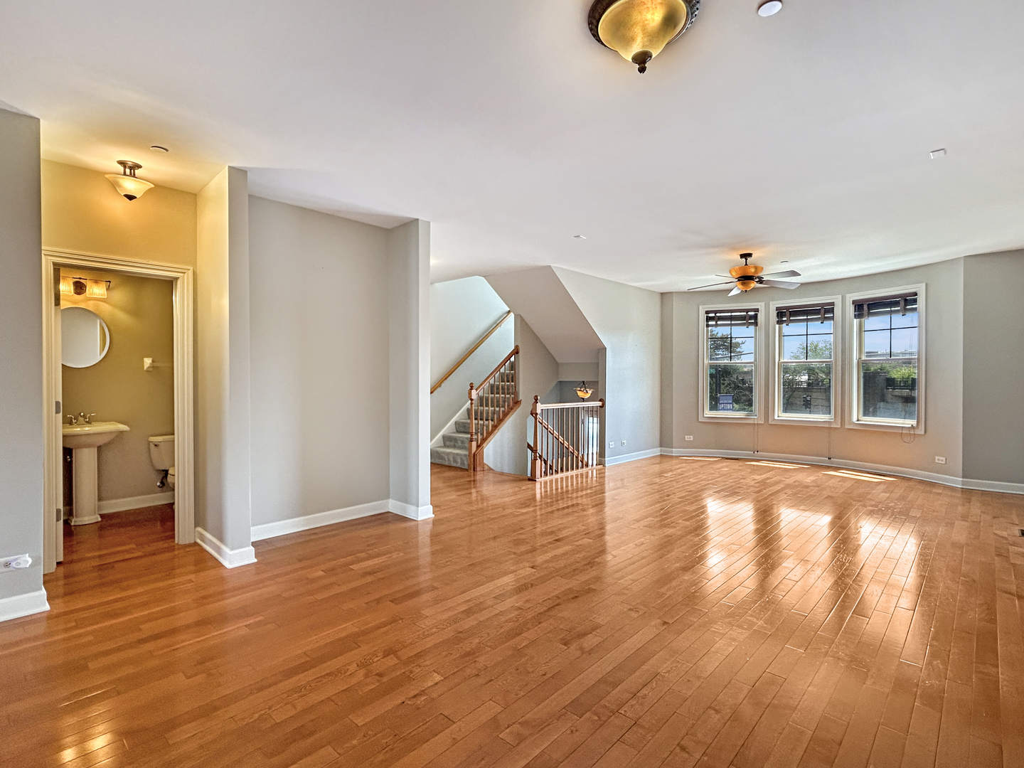 15 BUSSE Highway