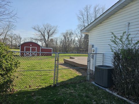 Tiny photo for 14927 E Clearview Road, Mt Vernon, IL 62864 (MLS # 12599016)