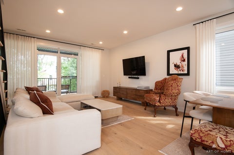 Tiny photo for 1932 N Drake Avenue #2E, Chicago, IL 60647 (MLS # 12759724)