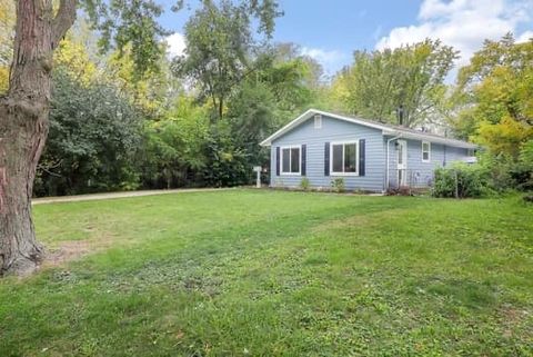 Tiny photo for 342 Seminole Lane, Carol Stream, IL 60188 (MLS # 12518435)