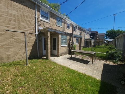 Tiny photo for 257 W Swann Street, Chicago, IL 60609 (MLS # 12648437)