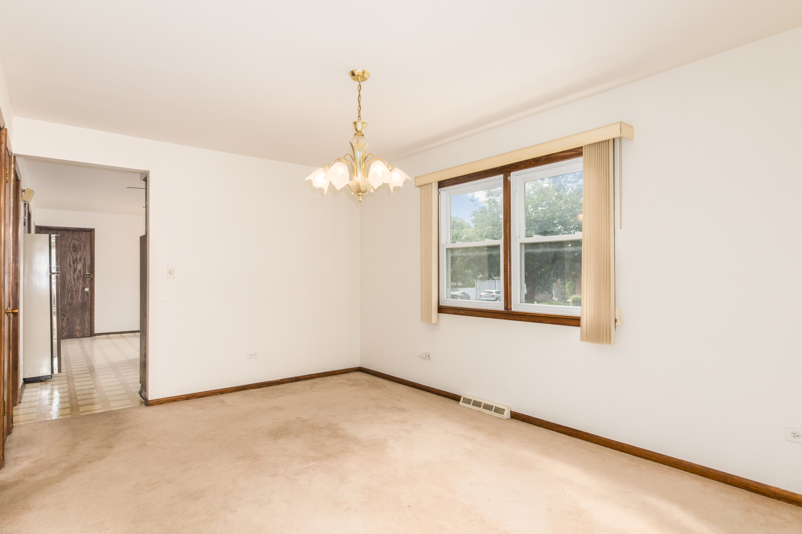 1316 N Northwest Highway