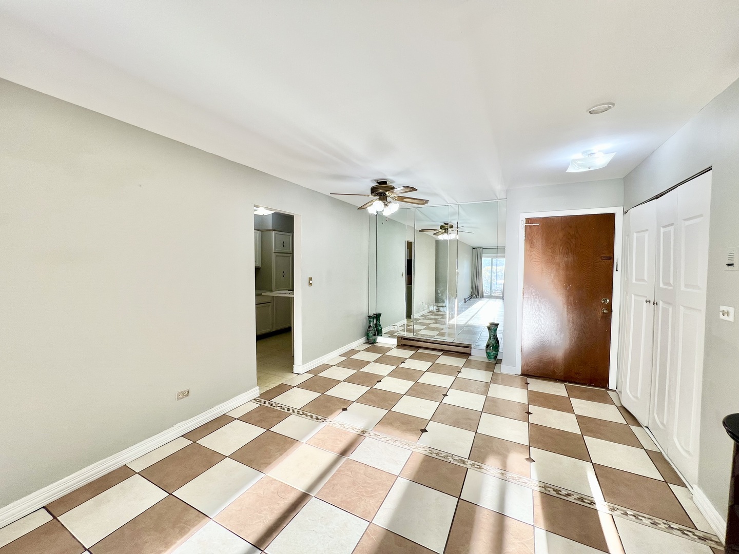 802 E Old Willow Road 116