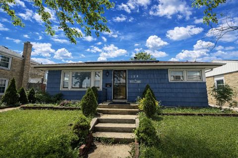 Photo of 128 N YORK Road, Bensenville, IL 60106 (MLS # 12565536)