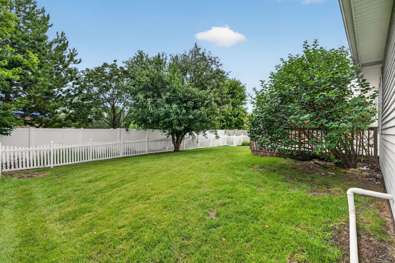 4711 Mallard Lane