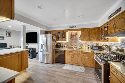 Tiny photo for 10538 S Central Avenue #3S, Chicago Ridge, IL 60415 (MLS # 12503692)