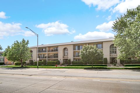Tiny photo for 10538 S Central Avenue #3S, Chicago Ridge, IL 60415 (MLS # 12503692)