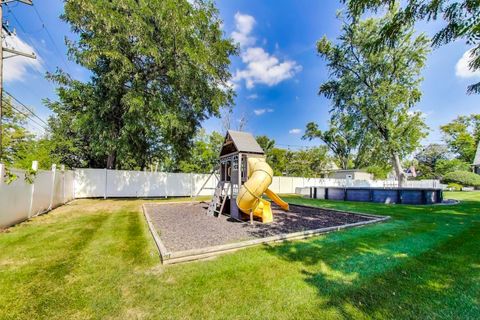 Tiny photo for 10440 S 75th Court, Palos Hills, IL 60465 (MLS # 12501258)