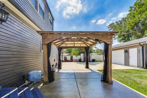 Tiny photo for 10440 S 75th Court, Palos Hills, IL 60465 (MLS # 12501258)