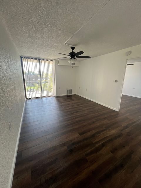 Tiny photo for 1750 N Marywood Avenue #315, Aurora, IL 60505 (MLS # 12589147)