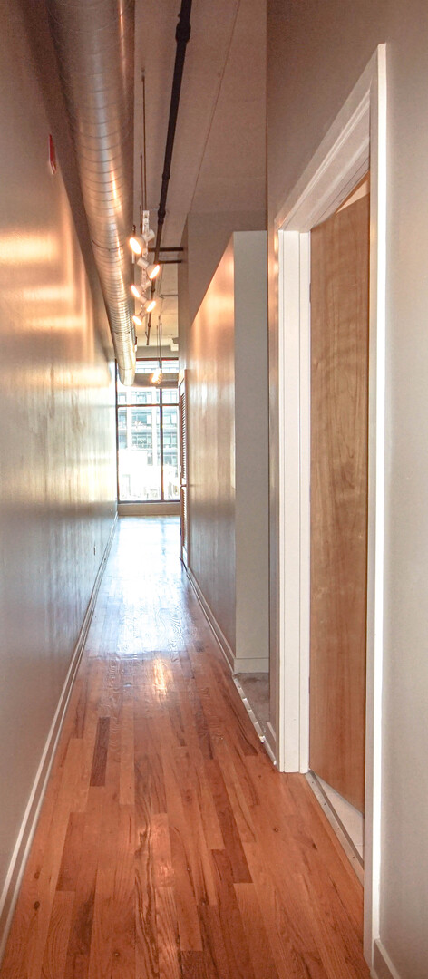 1224 W Van Buren Street 517