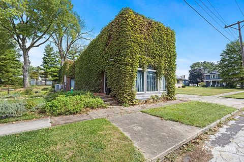 Tiny photo for 620 Tremont Street, Lincoln, IL 62656 (MLS # 12582019)