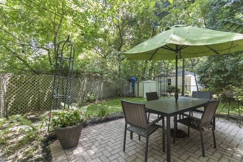 Tiny photo for 2353 Ridge Avenue, Evanston, IL 60201 (MLS # 12388049)