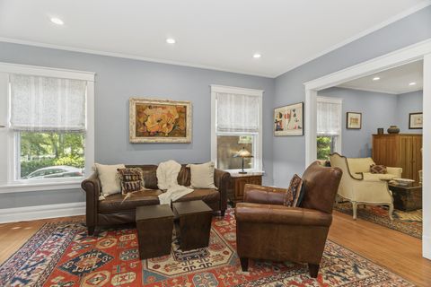 Tiny photo for 2353 Ridge Avenue, Evanston, IL 60201 (MLS # 12388049)