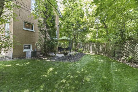 Tiny photo for 2353 Ridge Avenue, Evanston, IL 60201 (MLS # 12388049)