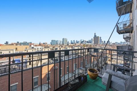 Tiny photo for 811 S Lytle Street #406, Chicago, IL 60607 (MLS # 12587396)