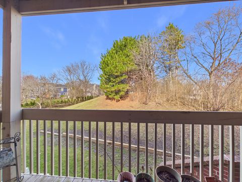 Tiny photo for 820 N Lakeside Drive #2C, Vernon Hills, IL 60061 (MLS # 12597498)