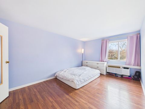 Tiny photo for 820 N Lakeside Drive #2C, Vernon Hills, IL 60061 (MLS # 12597498)