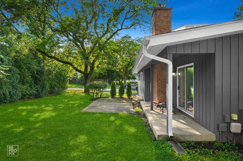 Tiny photo for 6S575 Bridlespur Drive, Naperville, IL 60540 (MLS # 12732823)