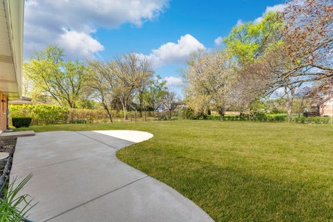 Tiny photo for 404 Tomah Avenue, Prospect Heights, IL 60070 (MLS # 12632437)
