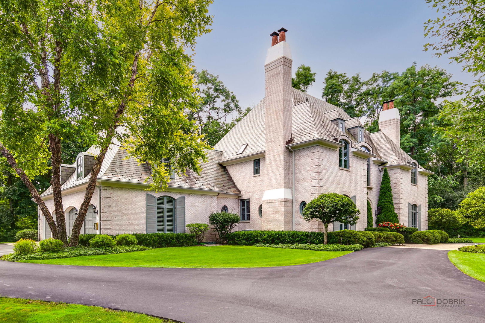 1271 N Green Bay Road