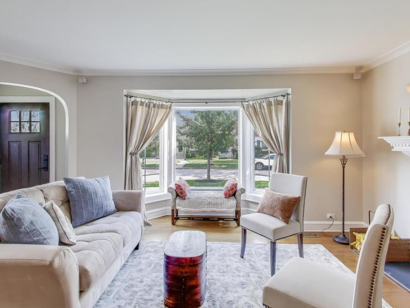 7404 N Overhill Avenue