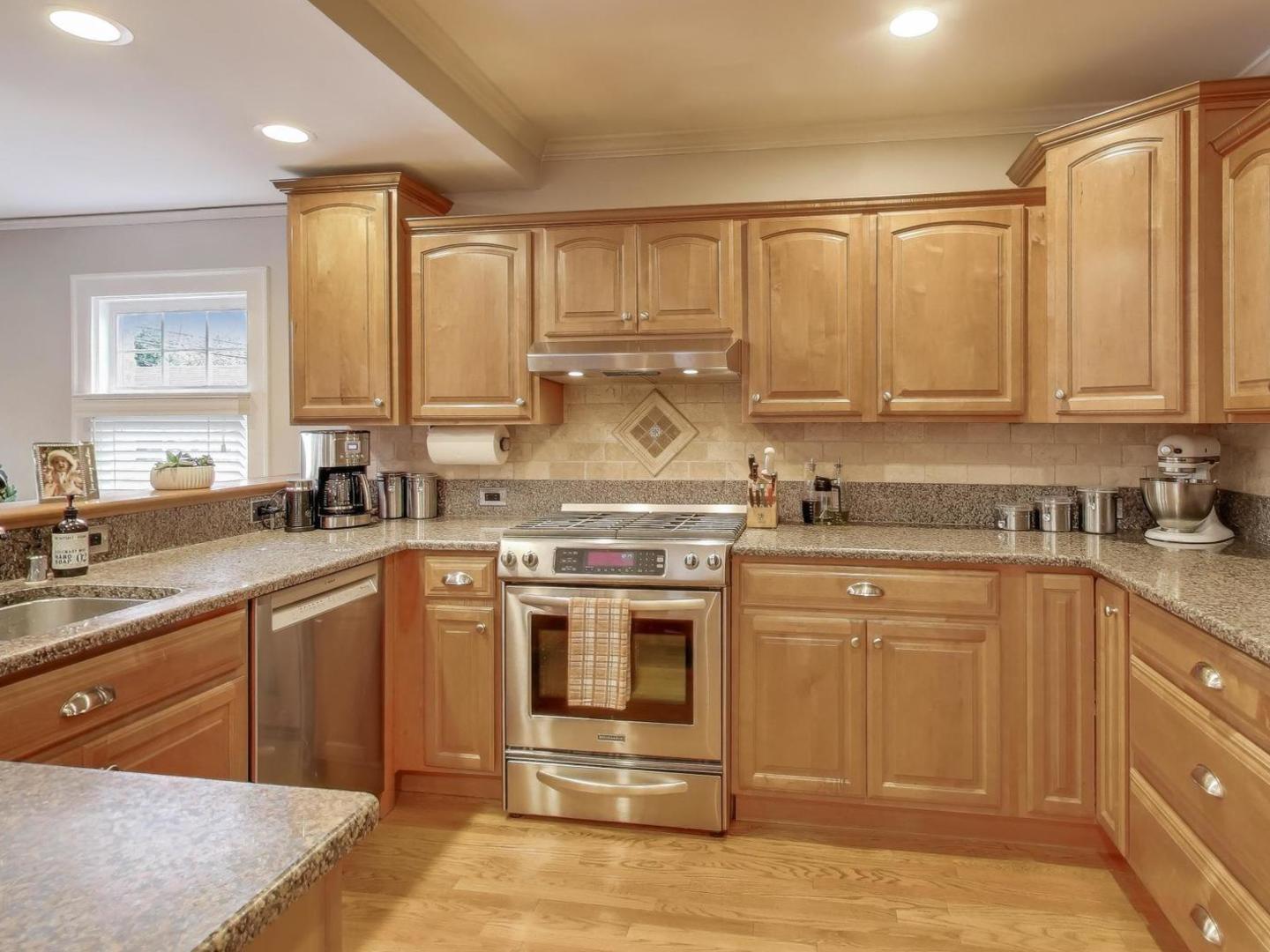 7404 N Overhill Avenue