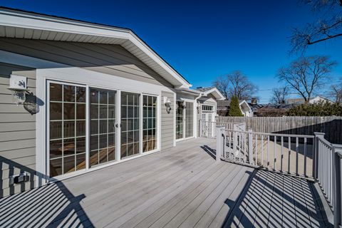 Tiny photo for 593 S Sunnyside Avenue, Elmhurst, IL 60126 (MLS # 12559399)