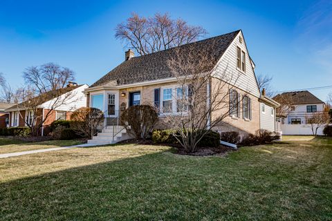 Tiny photo for 593 S Sunnyside Avenue, Elmhurst, IL 60126 (MLS # 12559399)