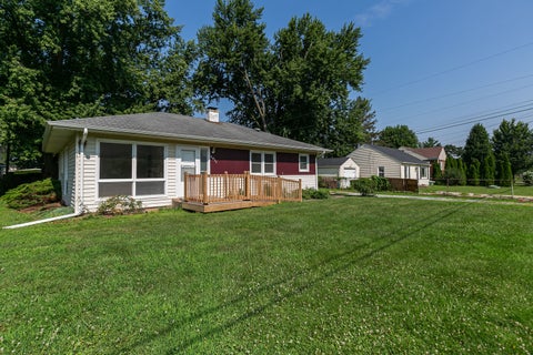 Tiny photo for 5011 48th Street, Moline, IL 61265 (MLS # 12712455)