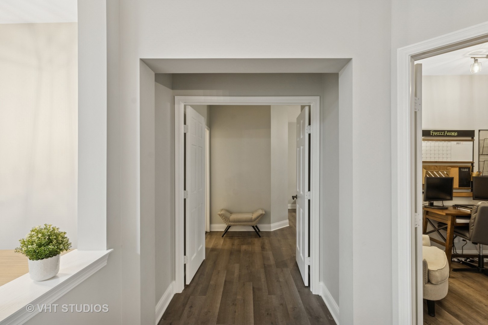 Palatine, Illinois 60067, United States, 3 Bedrooms Bedrooms, ,3 BathroomsBathrooms,Residential,Contingent,219556