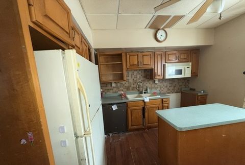 Tiny photo for 102 E 6th Street, Milledgeville, IL 61051 (MLS # 12534174)