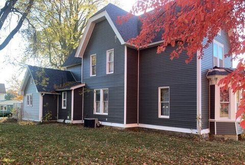 Tiny photo for 102 E 6th Street, Milledgeville, IL 61051 (MLS # 12534174)