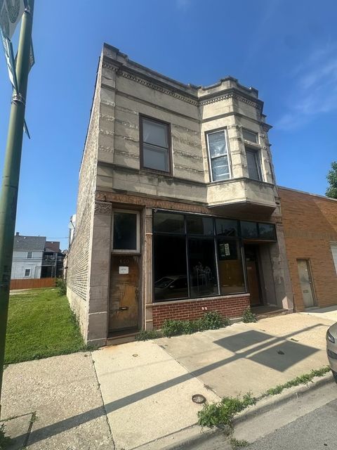 650 WEST W 43RD Street Chicago IL 60609