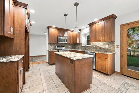 Tiny photo for 5311 Poplar Glen Court, Plainfield, IL 60586 (MLS # 12786893)