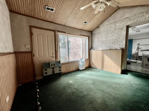 Tiny photo for 10059 S Spaulding Avenue, Evergreen Park, IL 60805 (MLS # 12496626)