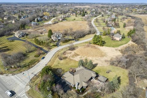 Tiny photo for 24963 N Abbey Glenn Drive, Hawthorn Woods, IL 60047 (MLS # 12593483)