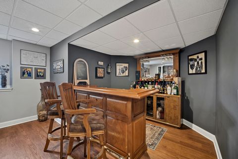 Tiny photo for 24963 N Abbey Glenn Drive, Hawthorn Woods, IL 60047 (MLS # 12593483)