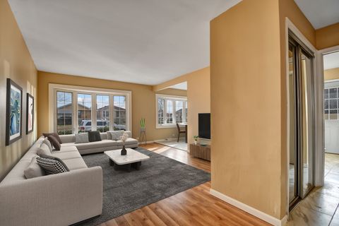 Tiny photo for 7754 S Mcvicker Avenue, Burbank, IL 60459 (MLS # 12545279)