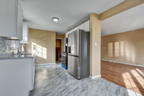 Tiny photo for 7754 S Mcvicker Avenue, Burbank, IL 60459 (MLS # 12545279)