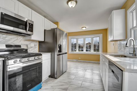 Tiny photo for 7754 S Mcvicker Avenue, Burbank, IL 60459 (MLS # 12545279)