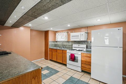 Tiny photo for 9835 Rutherford Avenue, Oak Lawn, IL 60453 (MLS # 12592152)